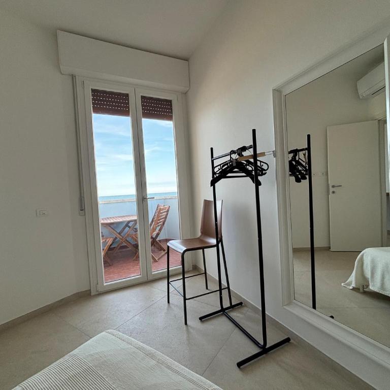 CN018 - Cesenatico, elegante quadrilocale fronte mare con posto auto - Appartamento con 3 Camere da Letto - 19