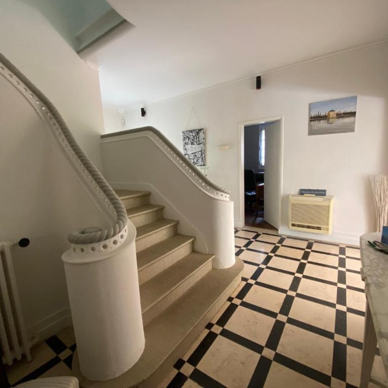 Villa avec Piscine Intérieure, 5 Chambres, Proche Plage et Commerces à Arcachon - FR-1-374-220 - Villa - 8
