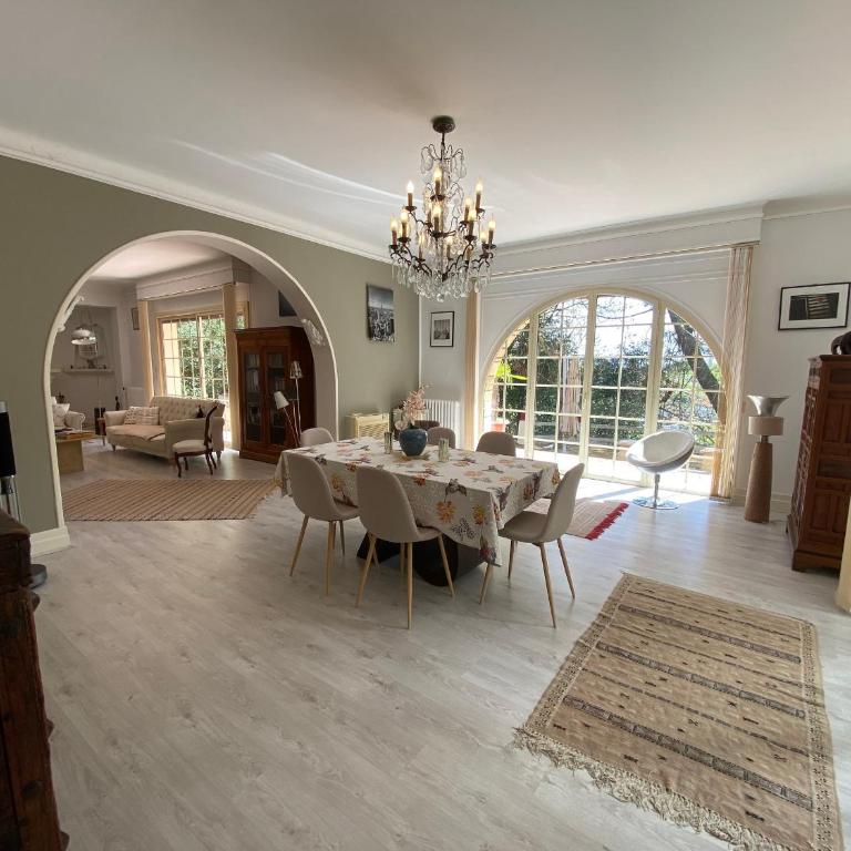 Villa avec Piscine Intérieure, 5 Chambres, Proche Plage et Commerces à Arcachon - FR-1-374-220 - Villa - 18