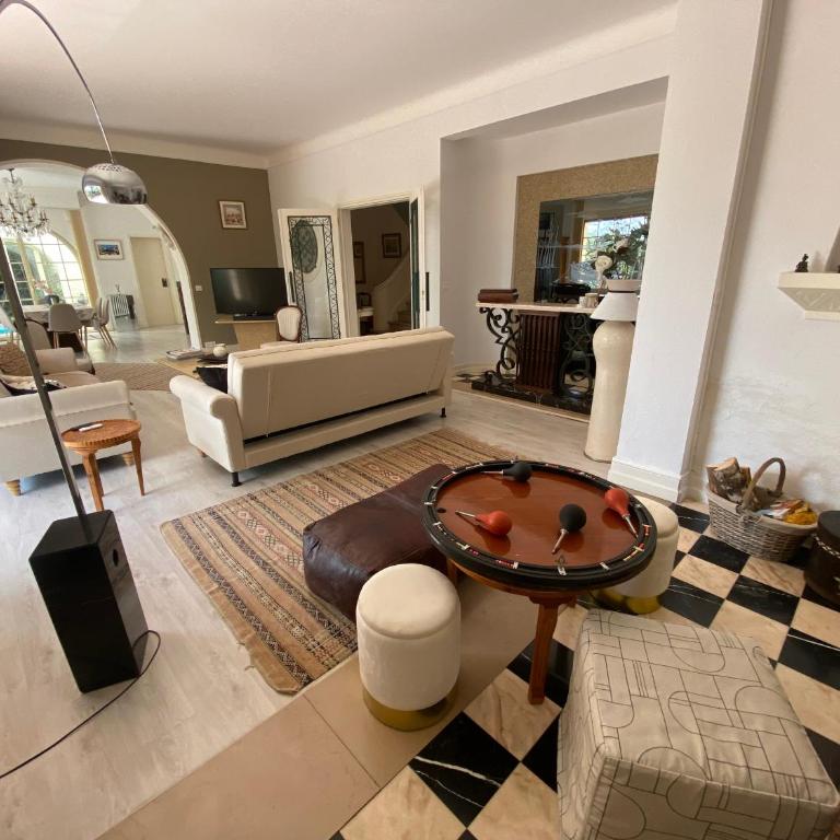 Villa avec Piscine Intérieure, 5 Chambres, Proche Plage et Commerces à Arcachon - FR-1-374-220 - Villa - 20