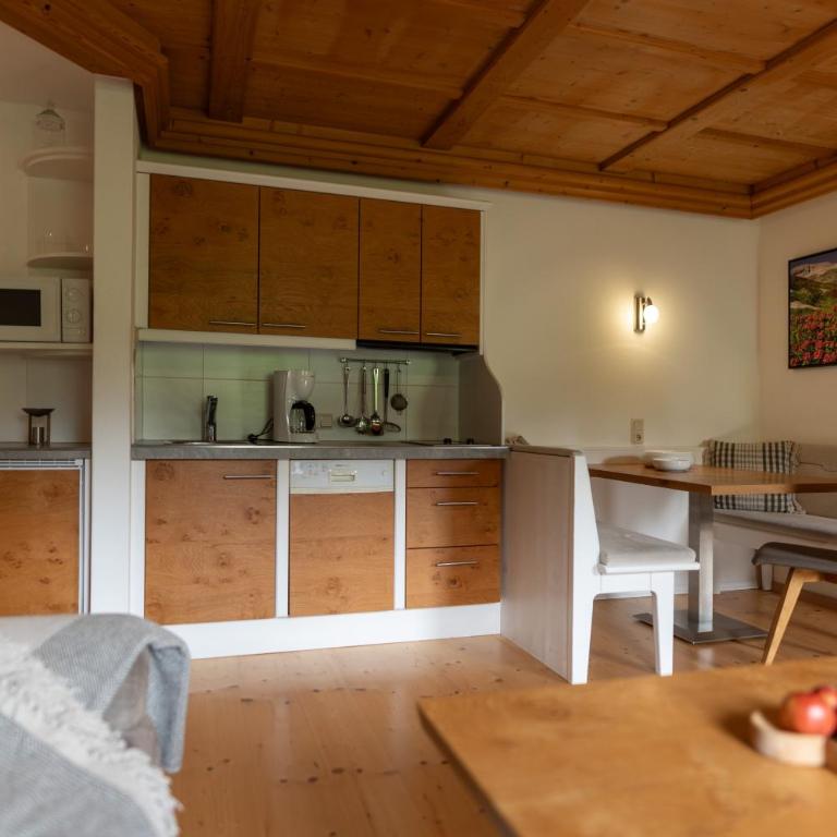 Landhaus Trinker - Apartment mit 2 Schlafzimmern und Balkon - 11
