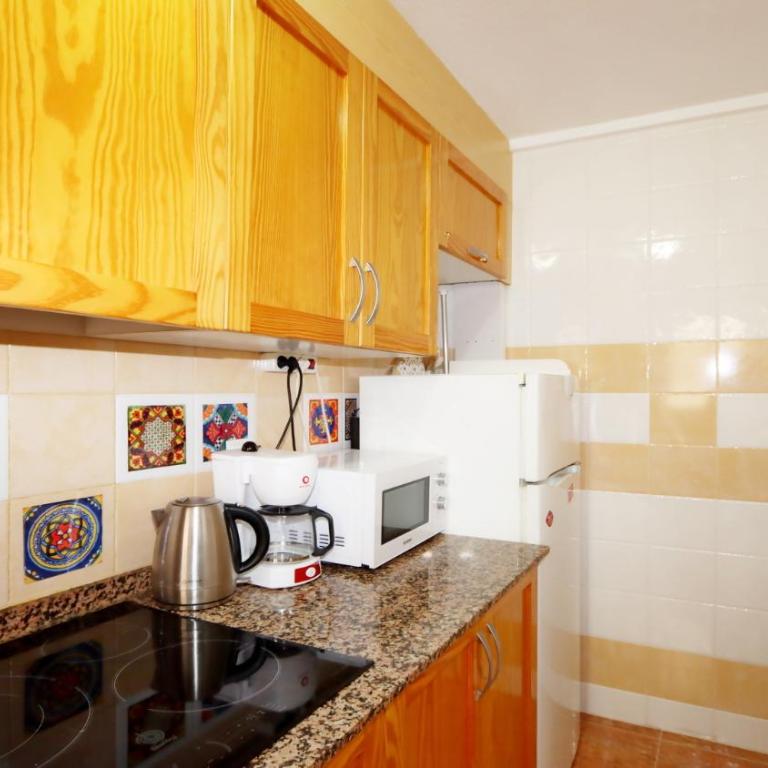 R-1835 APARTAMENTO LAS OLAS - Apartamento de 2 dormitorios - 7