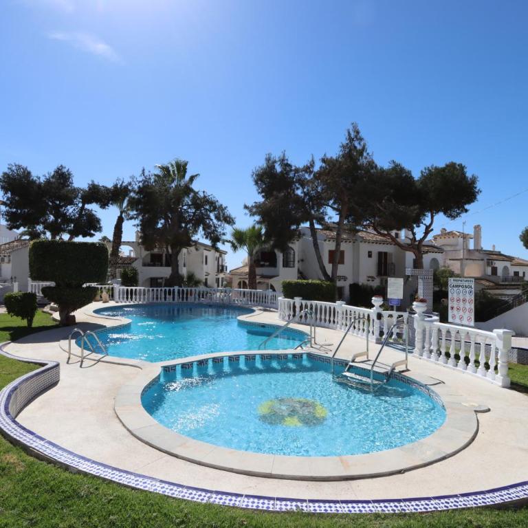 R-1935 POOL AND GARDEN - Apartamento - Planta baja - 1
