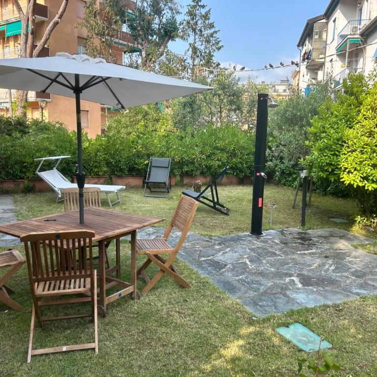 JOIVY Sunny Family Flat with Private Garden & Parking - Appartamento con 1 Camera da Letto - 15