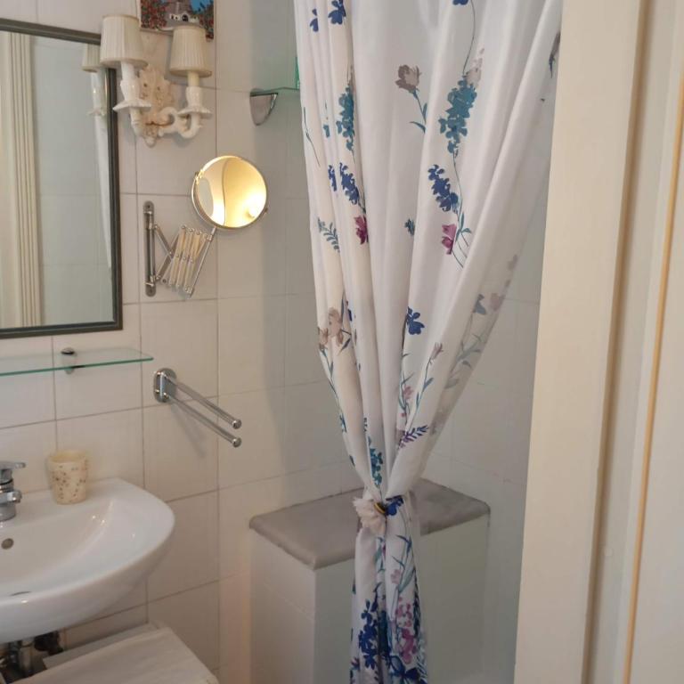 Small Luxury Bed & Breakfast - Camera Matrimoniale - 10