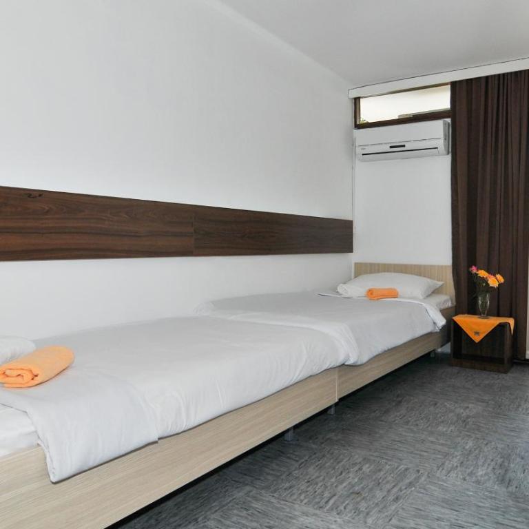 Hotel Kamelija - Twin Room with Sea View - 1
