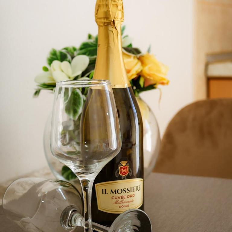 Guest House Ivana - Studio with Balcony and Sea View (2 Adults) - 2