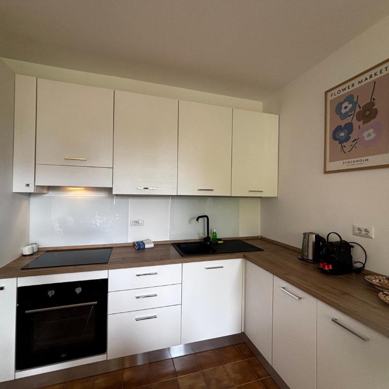 Camellia Apartment Gravedona - Larihome A98 - Appartamento con 2 Camere da Letto - 12
