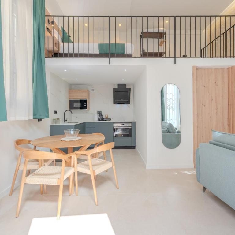 Apartamentos La Basílica by BeAlicante - Deluxe Studio - 13
