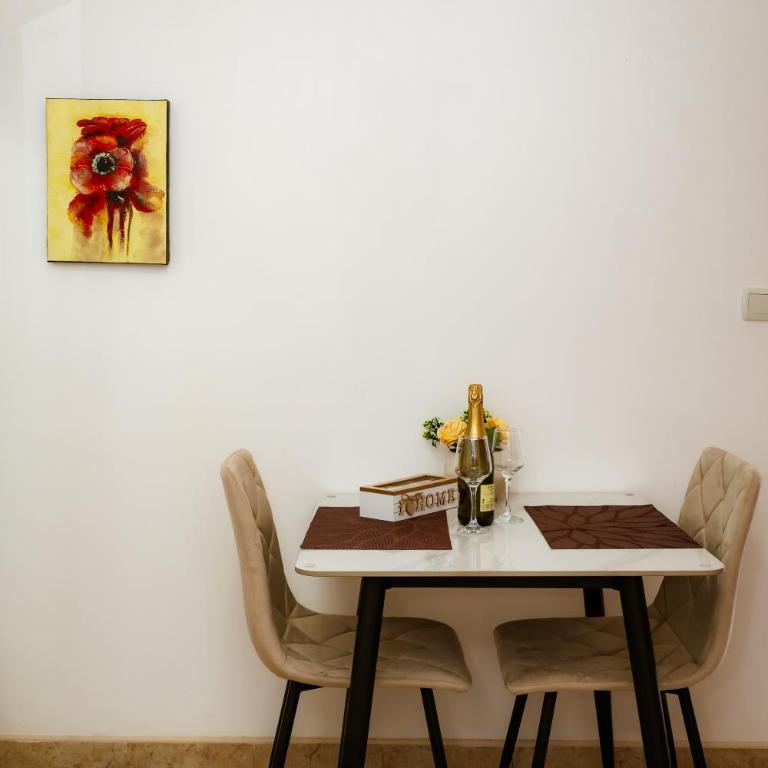 Guest House Ivana - Studio with Balcony and Mountain View (2 Adults) - 4