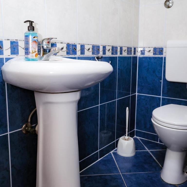 Guest House Ivana - Studio with Balcony and Sea View (2 Adults) - 14