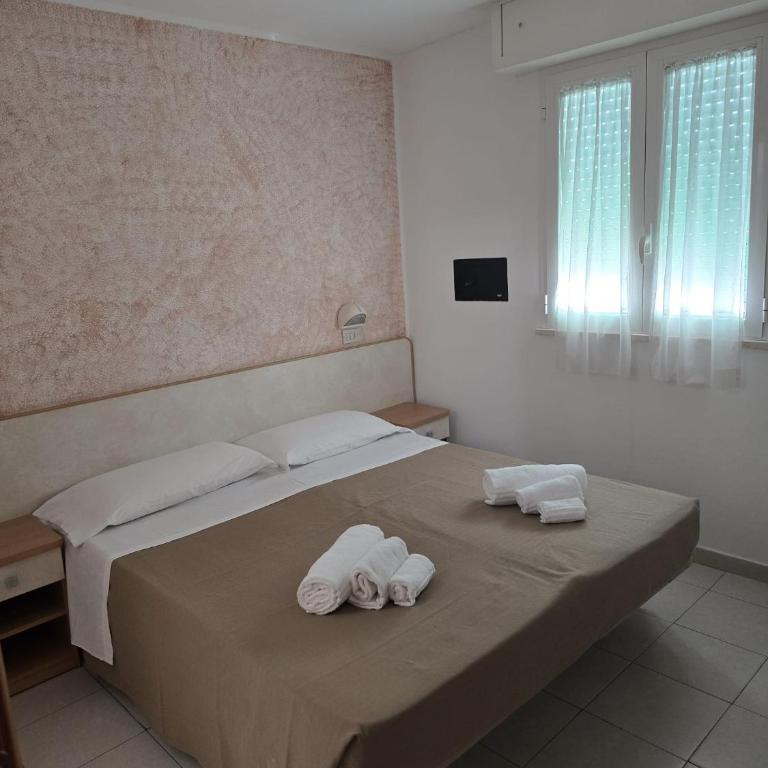 Hotel Gioiella - Camera Economy Matrimoniale/Doppia con Letti Singoli - 8