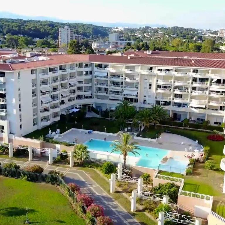 Appartement terrasse piscine et accès plage - Appartement 2 Chambres - 14