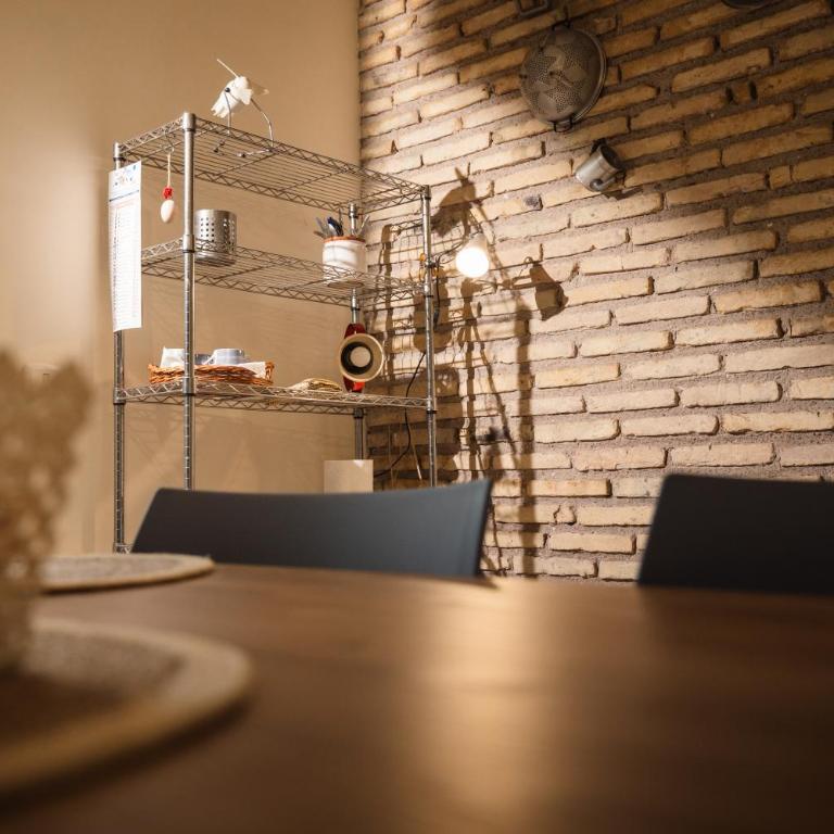 TWO-ROOM Apt. under the Aqueduct's ARCH in Pigneto - Appartamento con 2 Camere da Letto - 16