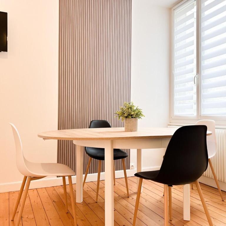 Le Romain - Centre-Ville Gare - Spacieux - Netflix - Appartamento con 2 Camere da Letto - 34