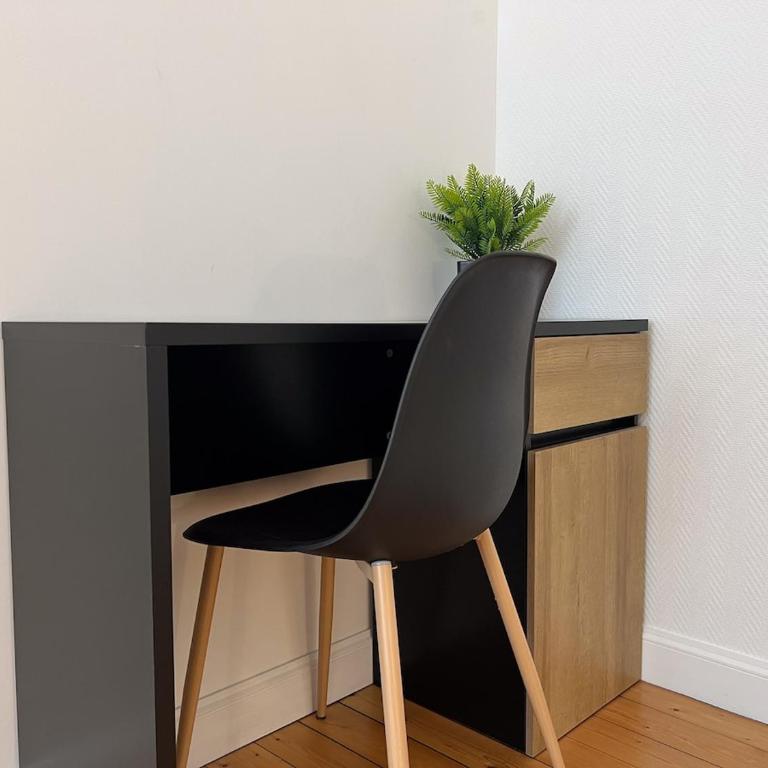 Le Romain - Centre-Ville Gare - Spacieux - Netflix - Appartamento con 2 Camere da Letto - 7