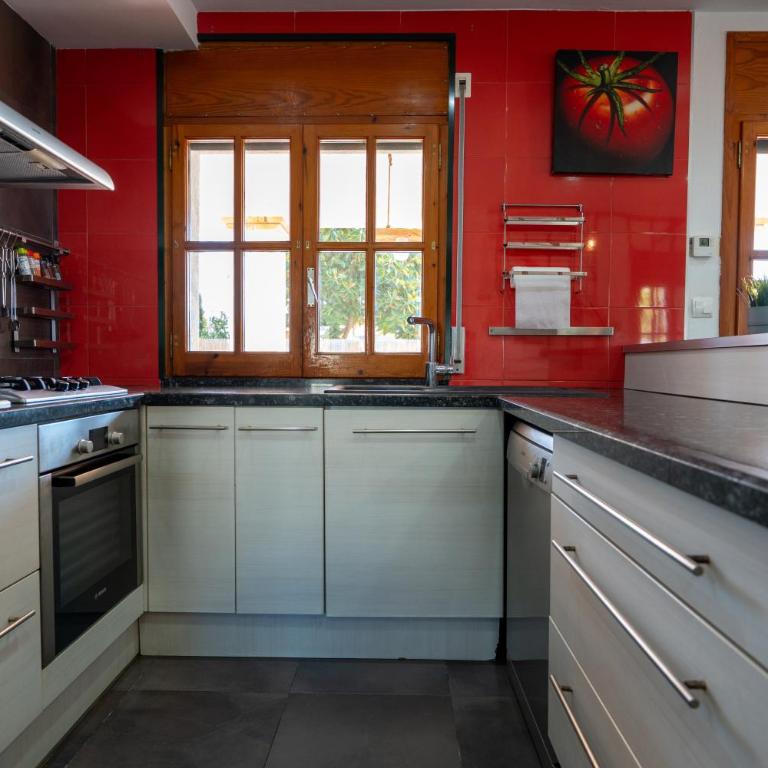 Lo Ribé - Casa gran amb Piscina a la vora del riu Ebre - Four-Bedroom House - 14