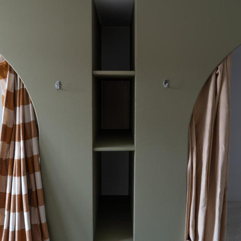 La Maison Léon - Posto Letto in Dormitorio Misto - 12