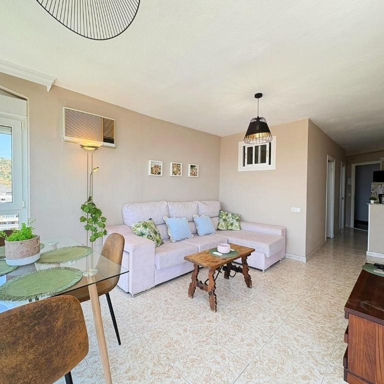 Horizonte Azul Pool & Sea - Cala del Moral, Málaga - Two-Bedroom Apartment - 2