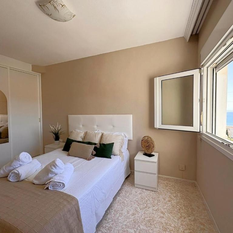 Horizonte Azul Pool & Sea - Cala del Moral, Málaga - Two-Bedroom Apartment - 24