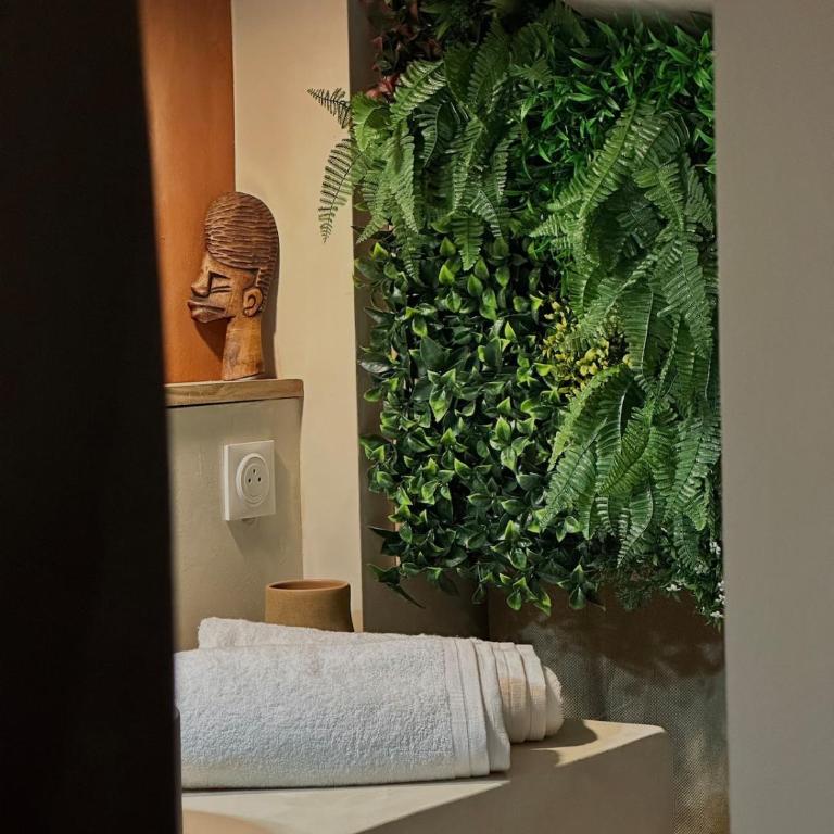 Le Jacaranda - Suite africaine - Sauna & Netflix - One-Bedroom Apartment - 6