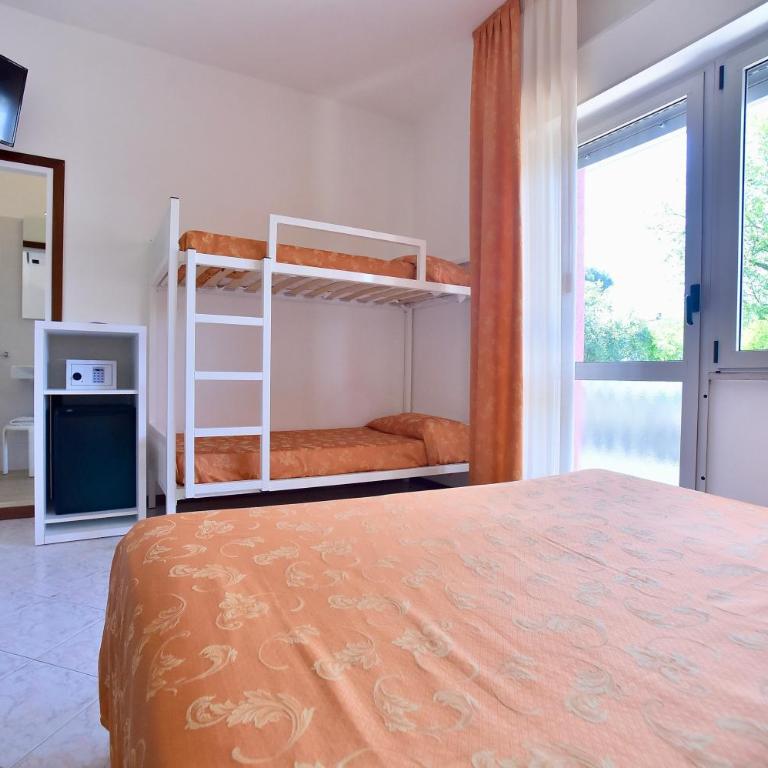 Hotel Di Giovanni - Camera Quadrupla Classic - 4