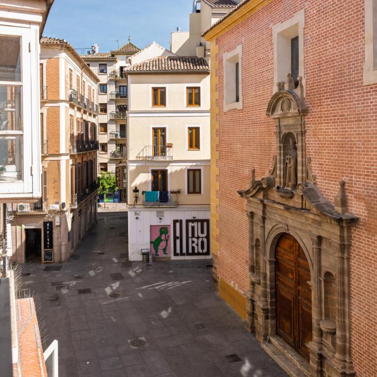 Central and Spacious Apartment with Parking on-site - Apartamento con balcón - 37