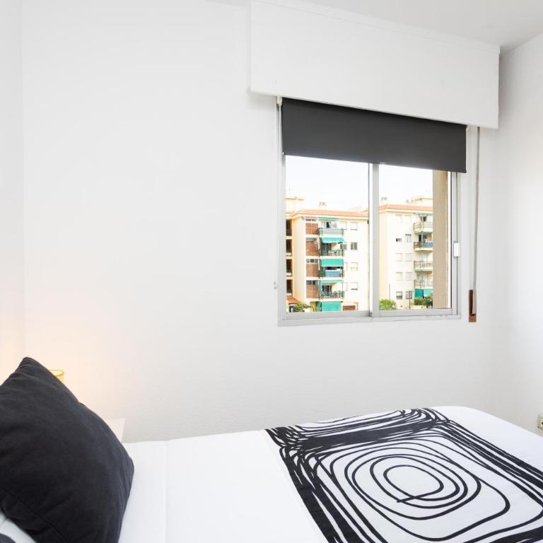 Home2Book Beachside Los Cristianos Apt & Pool - Apartamento de 3 dormitorios - 25