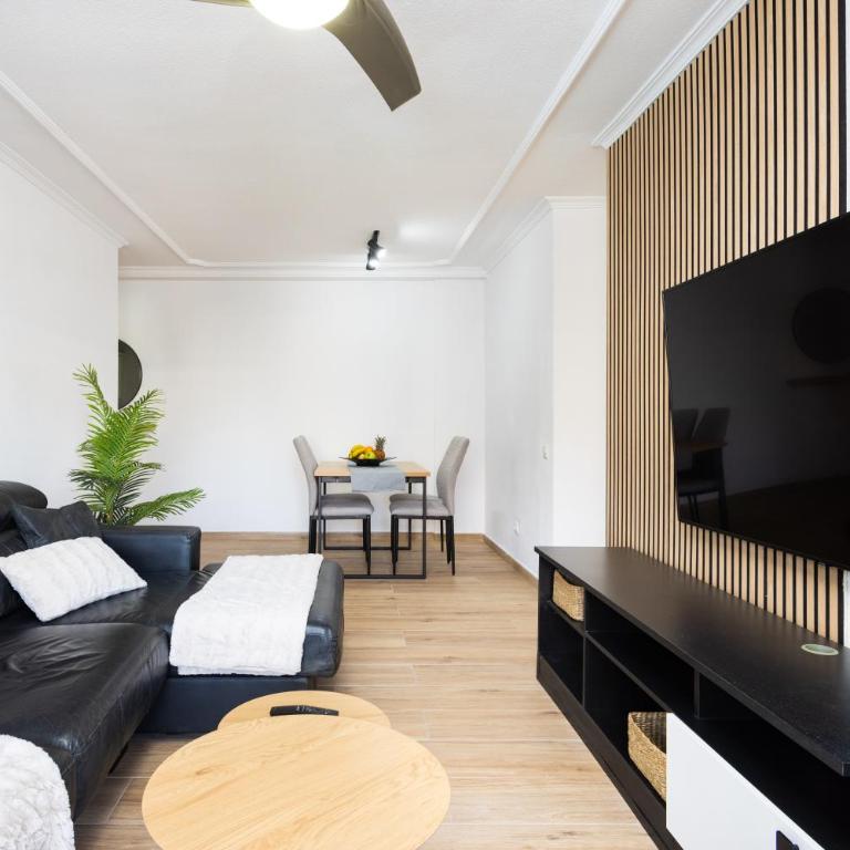 Home2Book Beachside Los Cristianos Apt & Pool - Apartamento de 3 dormitorios - 6