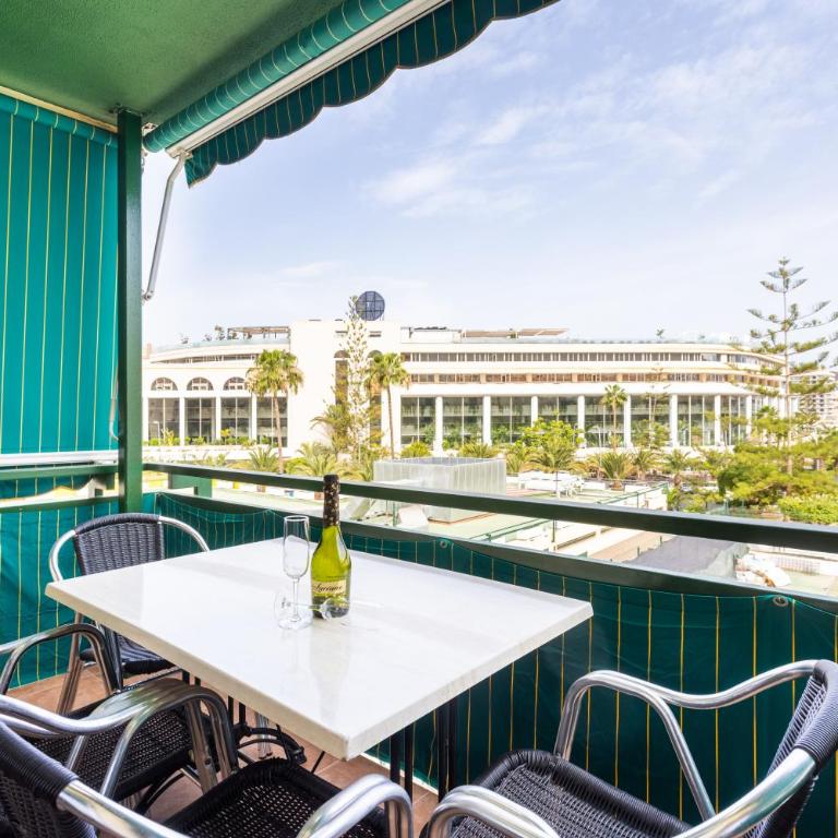 Home2Book Beachside Los Cristianos Apt & Pool - Apartamento de 3 dormitorios - 8