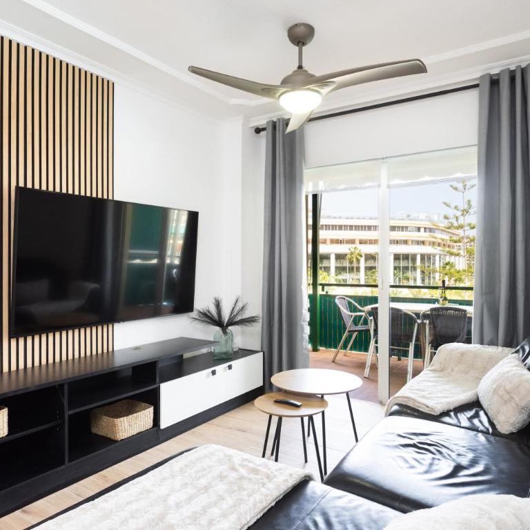Home2Book Beachside Los Cristianos Apt & Pool - Apartamento de 3 dormitorios - 2