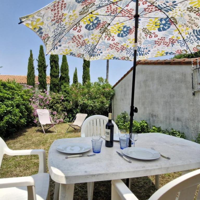 Royan - APPARTEMENT - rez-de-jardin - MARCHE à DEUX PAS PLAGE à 600m - Appartamento - Piano Terra - 1