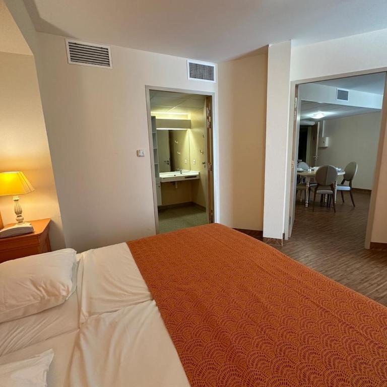 T2 à proximité Grands Buffets - Appartement 1 Chambre - 2