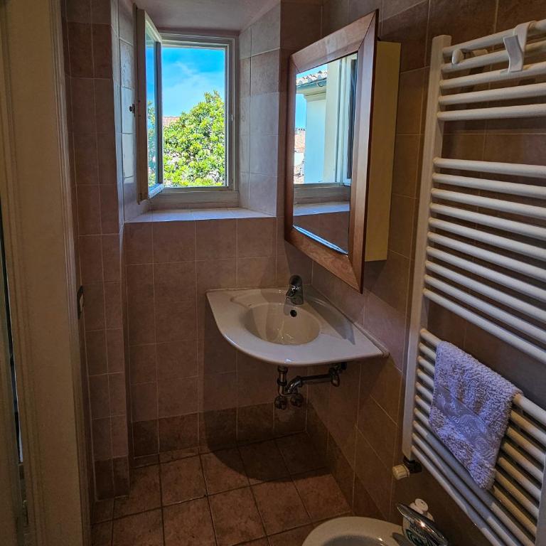 EliseHouse Elegant Apartment - Appartamento con 2 Camere da Letto - 25