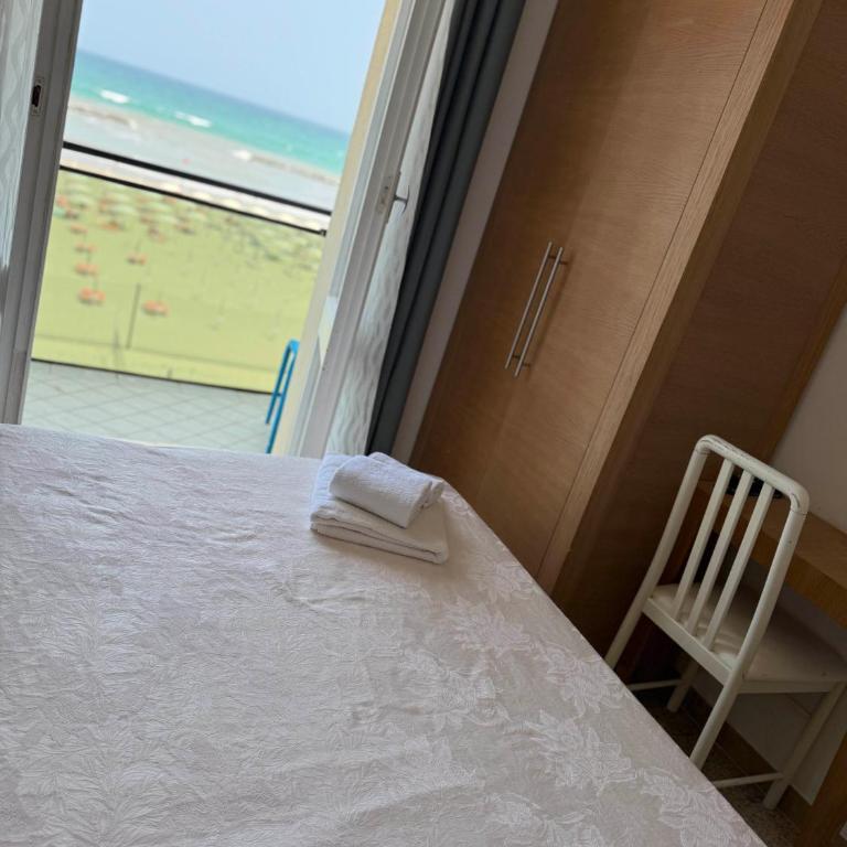 Hotel Gin sul mare - Camera Matrimoniale Standard - 2