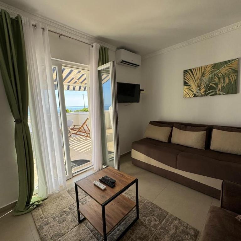 Apartments Villa Marija - One-Bedroom Apartment with Sea View and Terrace - 2