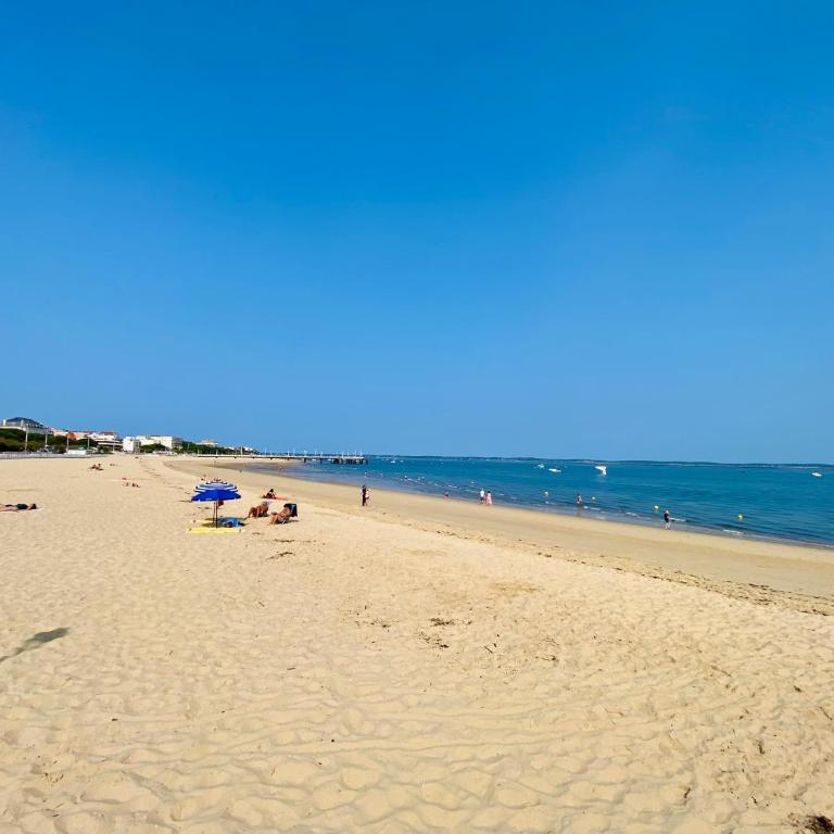 Maison proche plage et centre ville, climatisée avec ménage, draps et serviettes inclus - Maison 1 Chambre - 24