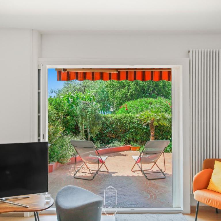 Charmant RDJ T3 en Bord de Mer terrasse Carqueiranne By HC - Appartement 2 Chambres avec Terrasse - 1