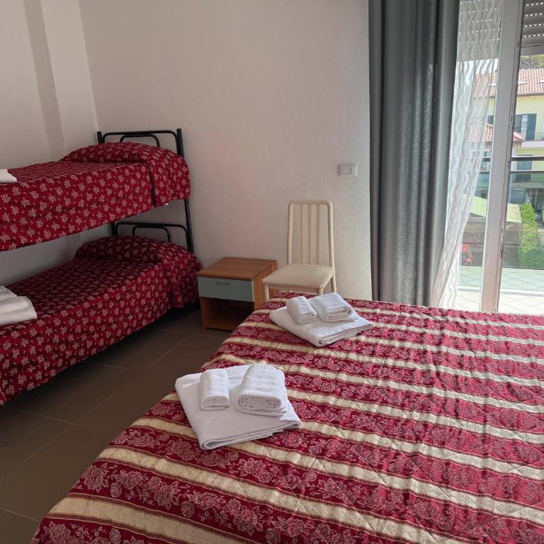Hotel Gin sul mare - Camera Familiare - 2
