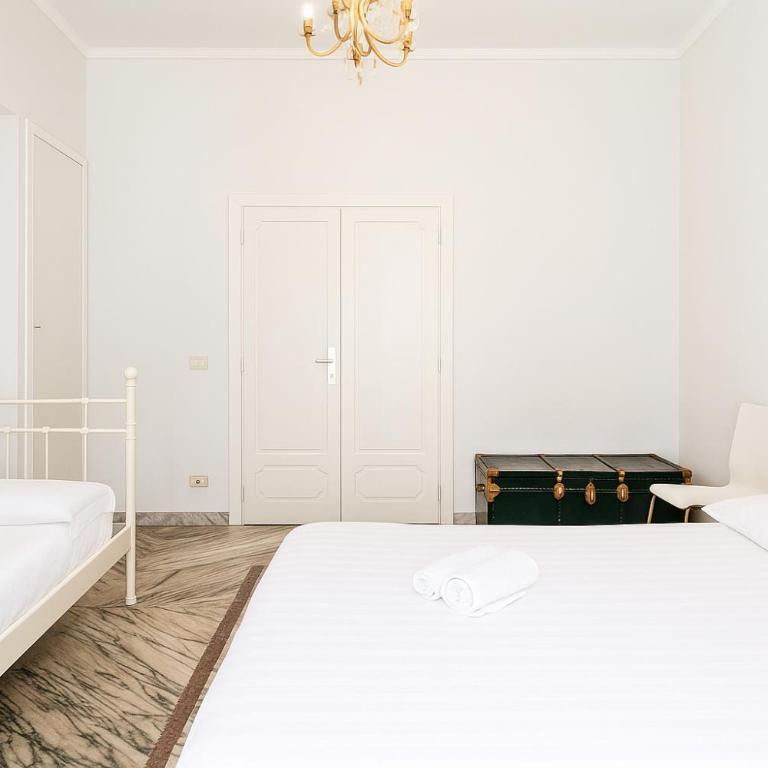 Roma Talenti Breme B&B - Camera Tripla con Bagno Privato Esterno - 19