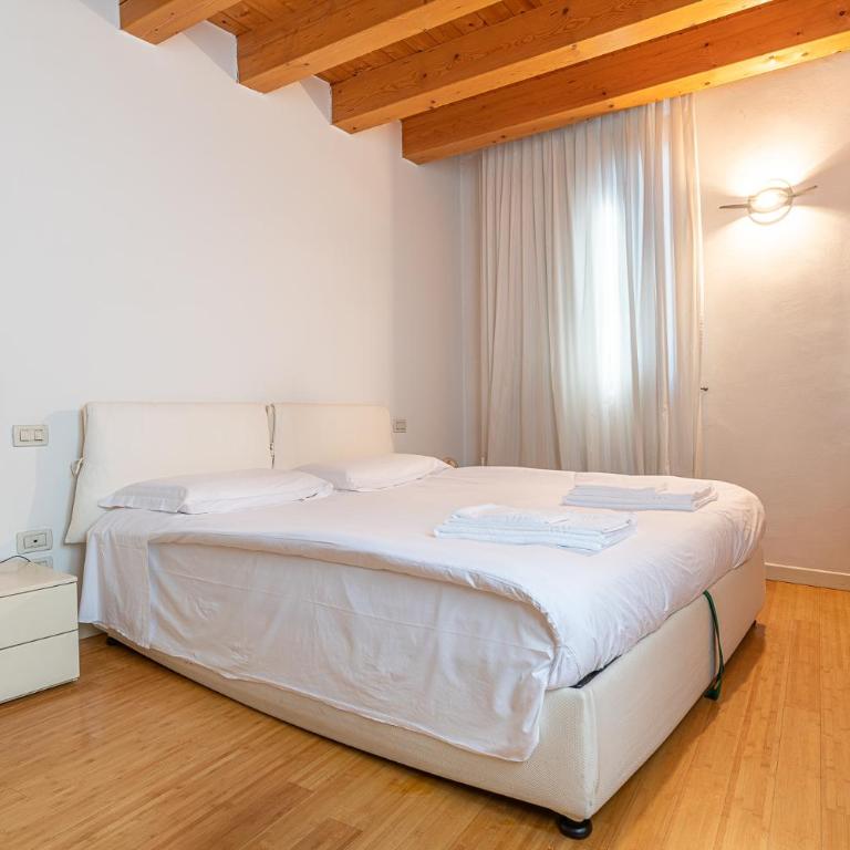 MAISON MARIA city center Public Parking Available - Appartamento con 1 Camera da Letto - 13