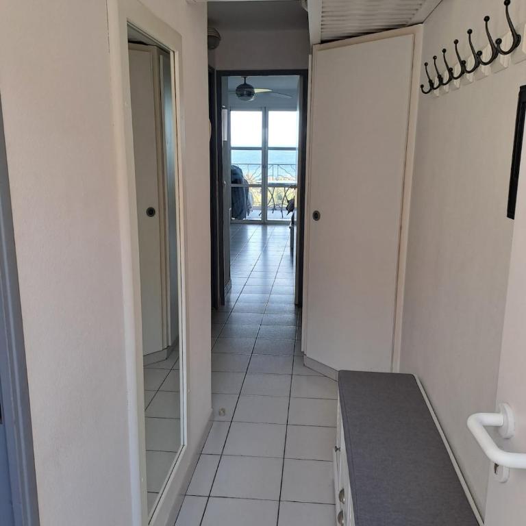 Vue mer panoramique au Cap Esterel T2 - One-Bedroom Apartment - 7