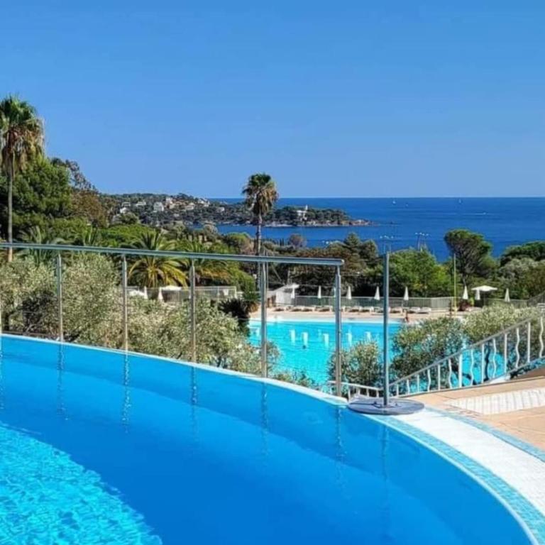 Vue mer panoramique au Cap Esterel T2 - One-Bedroom Apartment - 11