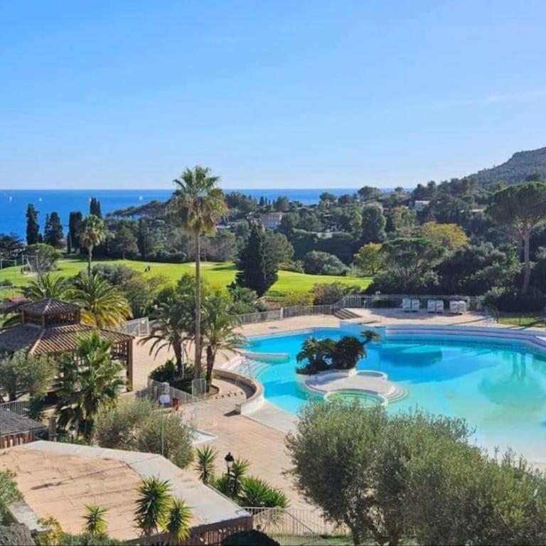 Vue mer panoramique au Cap Esterel T2 - One-Bedroom Apartment - 16