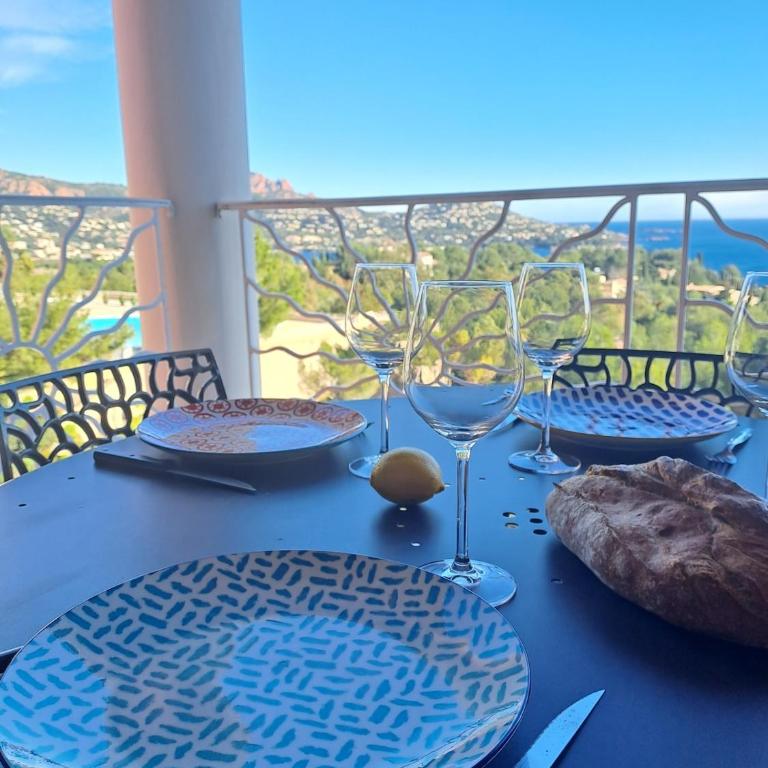 Vue mer panoramique au Cap Esterel T2 - One-Bedroom Apartment - 23
