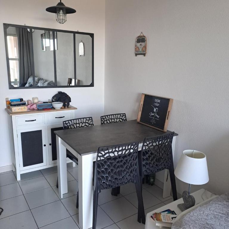 Vue mer panoramique au Cap Esterel T2 - One-Bedroom Apartment - 24