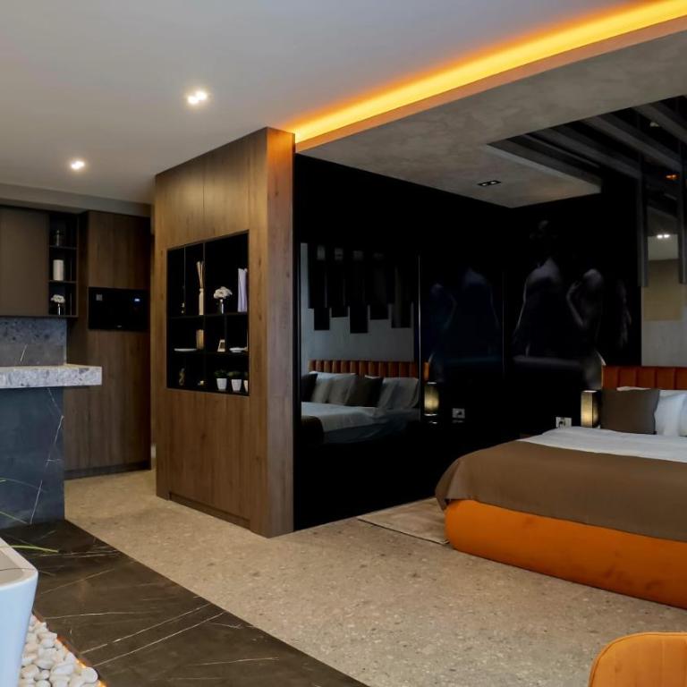 Boutique Moonlight Apartment - One-Bedroom Apartment - 2