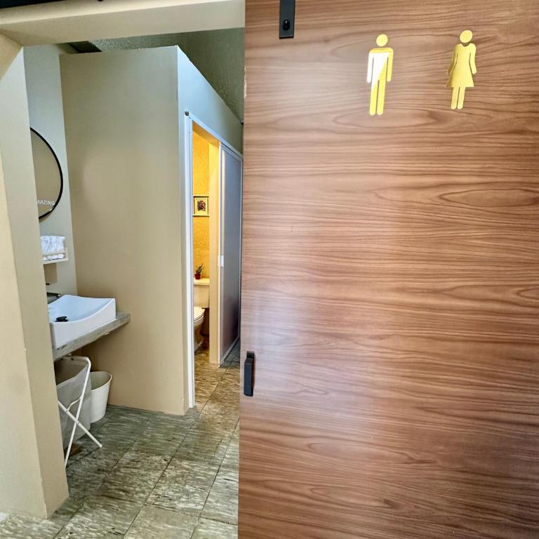 Casa Artemisa hostal - Single Bed in Female Dormitory Room - 14