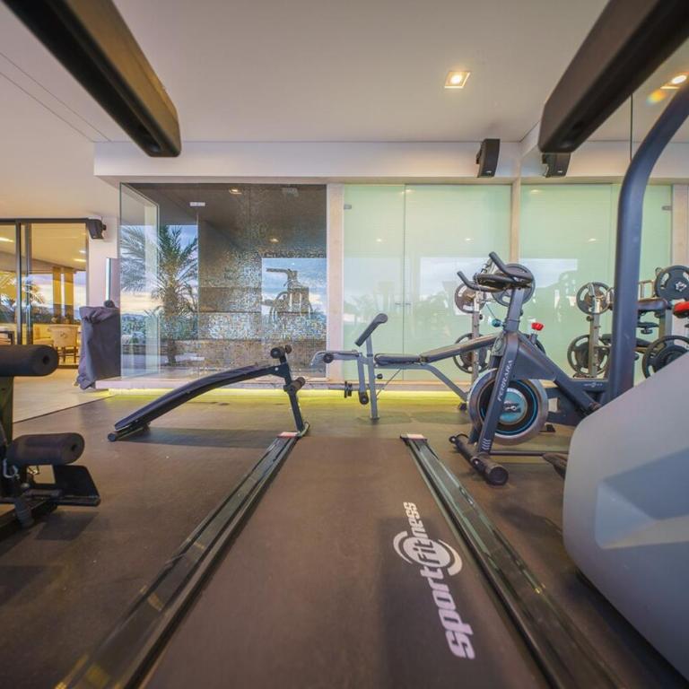 Luxury Mansion 8 Bed, Heated Pool, Jacuzzi & Gym - Villa - 48