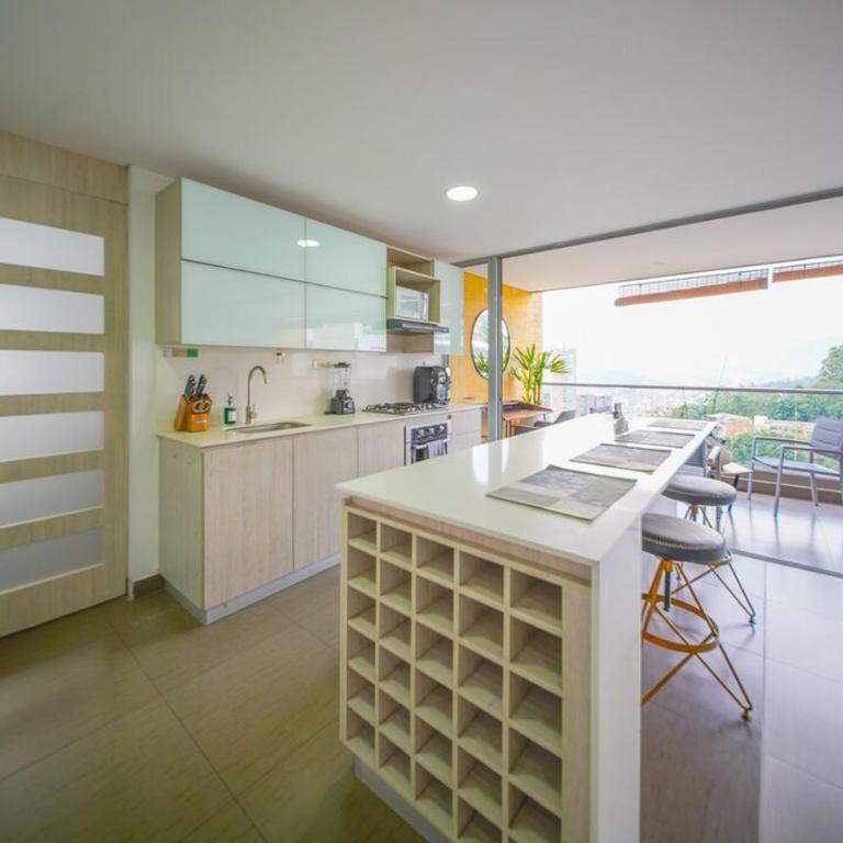 Modern 5 Bedroom w Jacuzzi & Amazing View, Poblado - Apartamento - 13